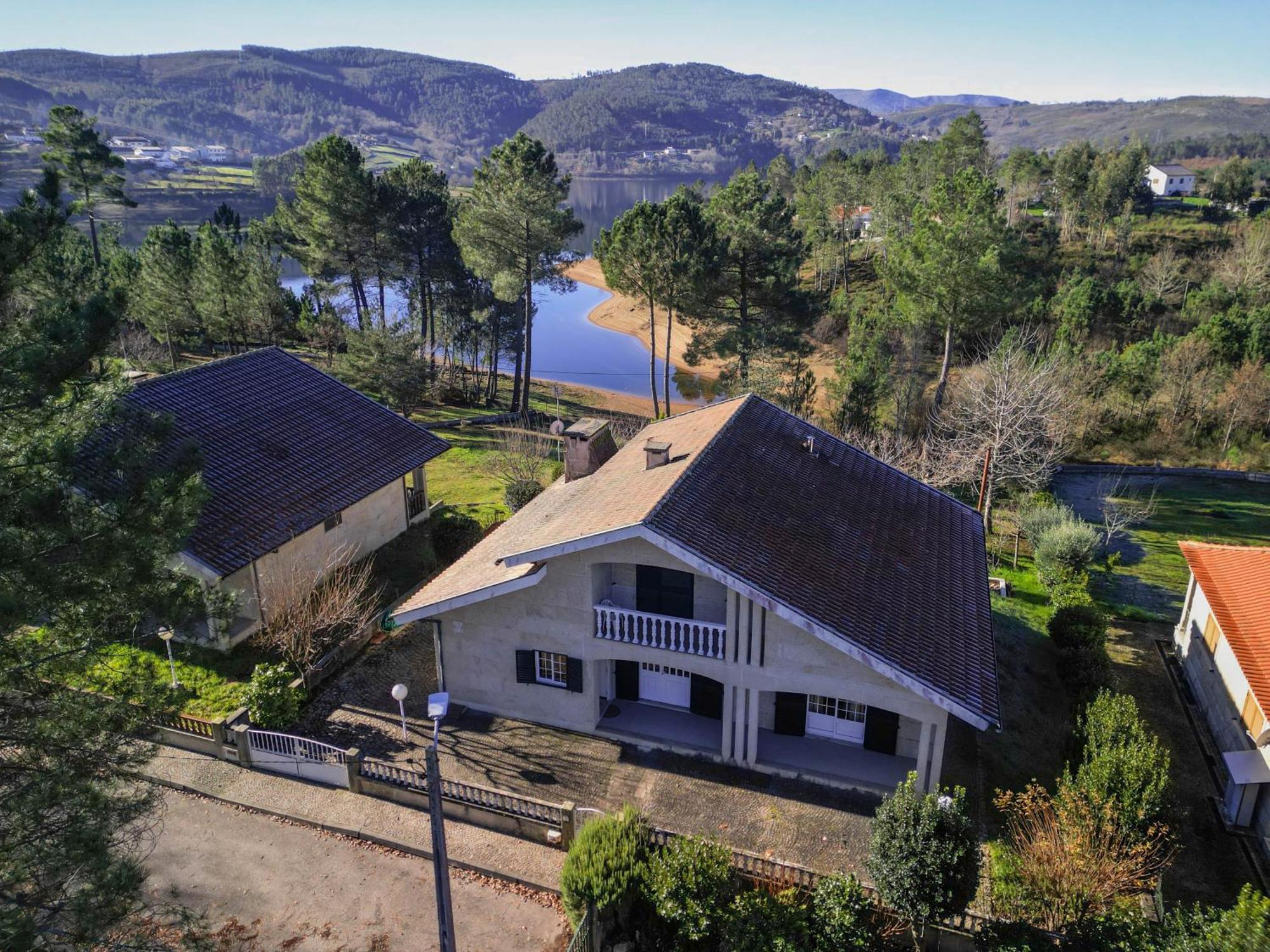 Casa Da Barragem - Ninho Das Aguias Venda Nova  Экстерьер фото